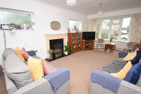 2 bedroom detached bungalow for sale, Cherry Orchard, Chestfield, Whitstable