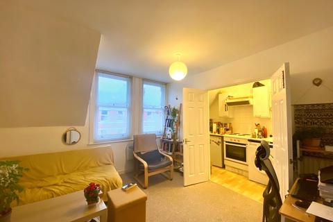 1 bedroom apartment to rent, Pennsylvania Road, Exeter