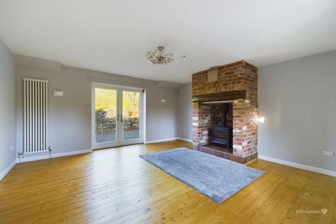 3 bedroom detached house for sale, Main Street, Kniveton