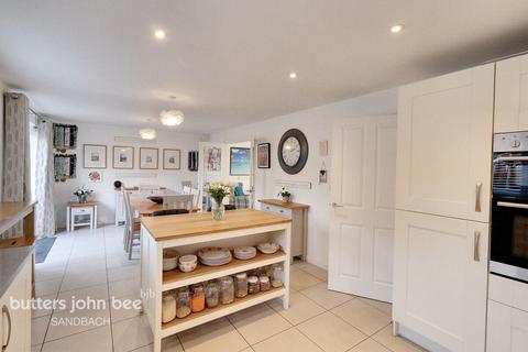 15 Anderton Close, Sandbach, CW11 3DT