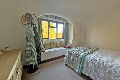 50 Hackness Road, Scarborough, YO12 5RY