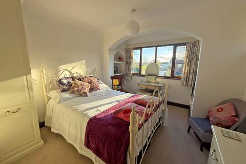 50 Hackness Road, Scarborough, YO12 5RY