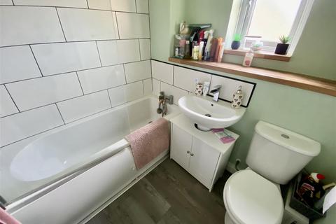 1 bedroom maisonette for sale, Ely Close, Swindon SN5