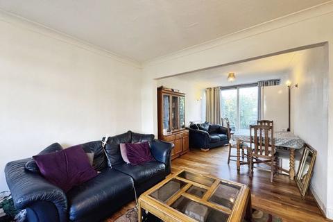 4 bedroom semi-detached house for sale, Mount Grove, Edgware