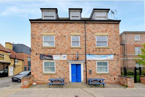 2 bedroom house to rent, Lawrence Street, York