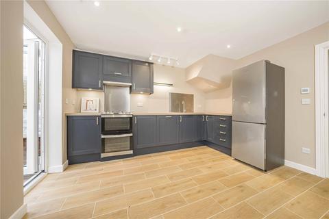 3 bedroom end of terrace house for sale, Park Crescent, Twickenham