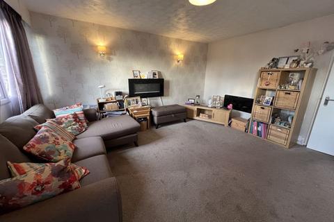 3 bedroom maisonette for sale, Pendle Court, Astley Bridge - 3 bedroom maisonette