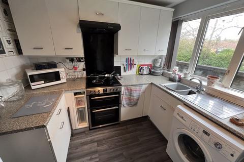 3 bedroom maisonette for sale, Pendle Court, Astley Bridge - 3 bedroom maisonette