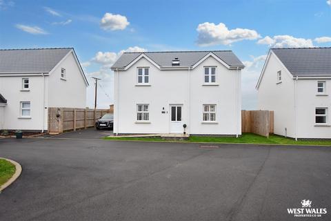 4 bedroom detached house for sale, Eastcroft Close, Upper Nash, Lamphey, Pembroke