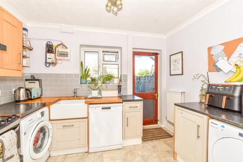 2 bedroom ground floor maisonette for sale, Willow Crescent, Staplehurst, Tonbridge, Kent