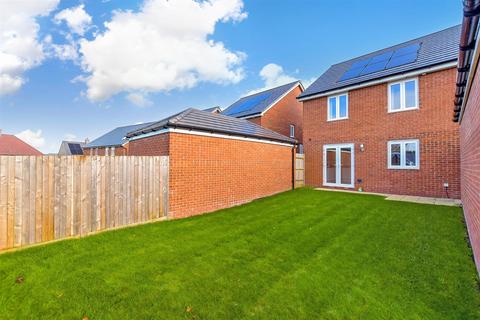 4 bedroom detached house for sale, Holmwood Way, Angmering, West Sussex