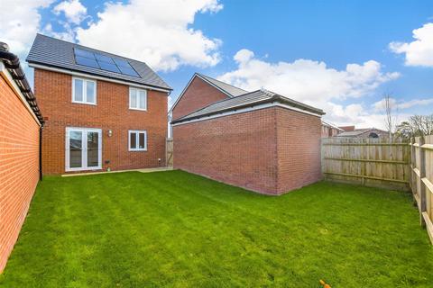 4 bedroom detached house for sale, Holmwood Way, Angmering, West Sussex