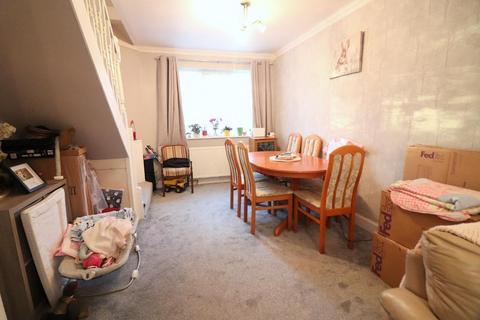 3 bedroom semi-detached house for sale, Luton LU2