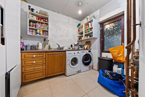 38 Crichton Road, Carshalton, SM5 3LS