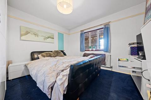 38 Crichton Road, Carshalton, SM5 3LS