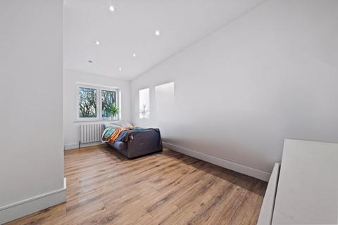 38 Crichton Road, Carshalton, SM5 3LS