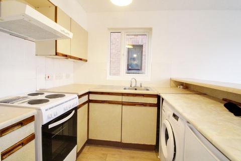 1 bedroom apartment to rent, Pycroft Way, London N9