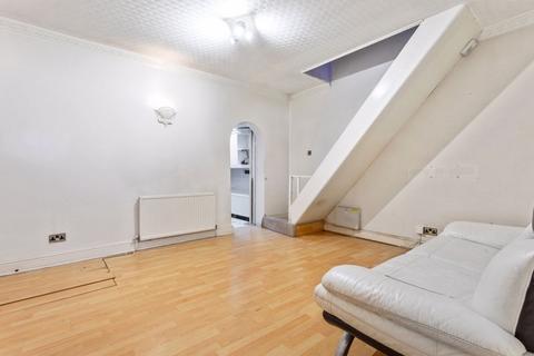 2 bedroom terraced house for sale, Jansons Road, London