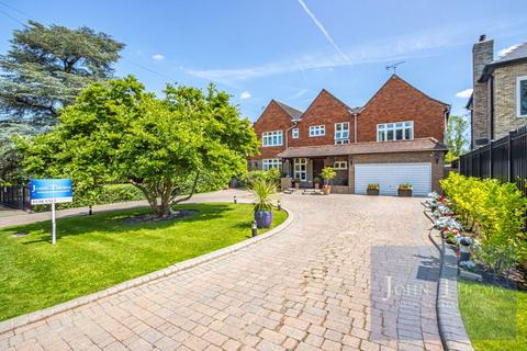 5 bedroom detached house for sale, Forest Lane, Chigwell IG7