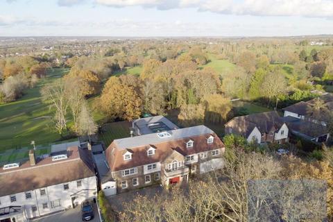 undefined, Manor Road, Chigwell IG7