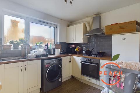 1 bedroom apartment for sale, Cowbridge Lane, Essex IG11