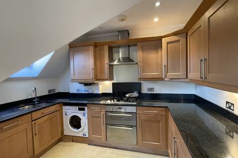 2 bedroom flat to rent, Omega Lodge New Malden, KT3 6DR