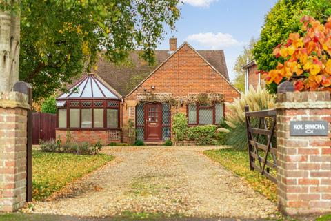 4 bedroom detached house for sale, Crowbrook Road, Monks Risborough, Princes Risborough, Buckinghamshire, HP27