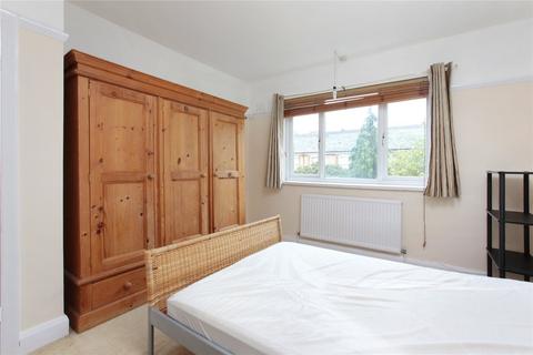 2 bedroom flat to rent, Chesham Court, Wandsworth Common SW18