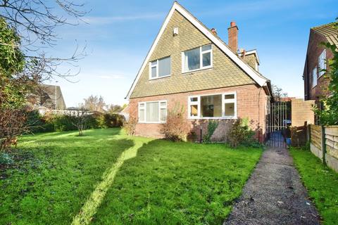 213 Dane Road, Sale, M33 2LZ