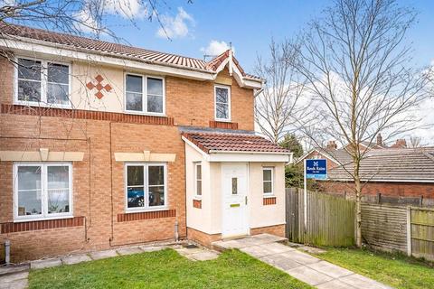 3 bedroom semi-detached house to rent, Telford Drive, Merseyside WA9