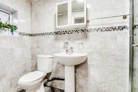 37 Darnley Avenue, Wakefield, WF2 9QH