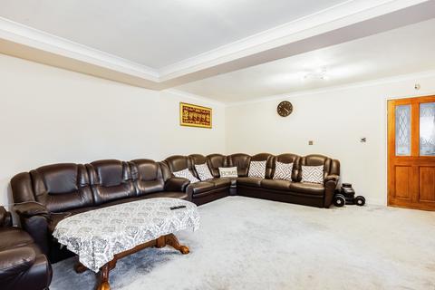 37 Darnley Avenue, Wakefield, WF2 9QH