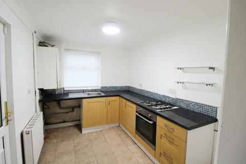 2 bedroom terraced house to rent, Armley Road, Merseyside L4