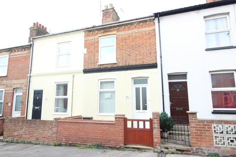 3 bedroom terraced house to rent, Seago Street, Suffolk NR32