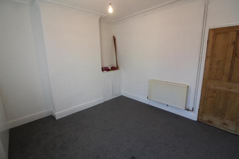 3 bedroom terraced house to rent, Seago Street, Suffolk NR32