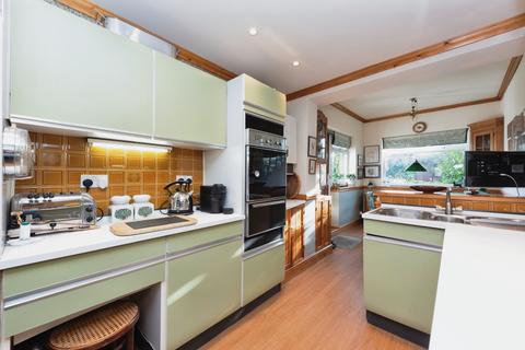 3 bedroom terraced house for sale, Hall Farm Drive, Whitton, Twickenham TW2