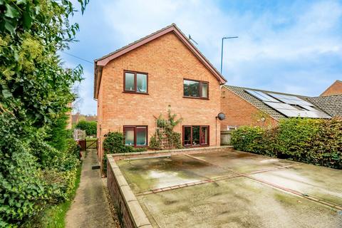 4 bedroom detached house for sale, Breydon Drive North, Costessey