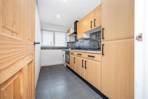 76 Brandy Riggs, Cairneyhill, Dunfermline, KY12 8UY