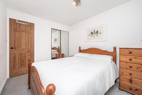 76 Brandy Riggs, Cairneyhill, Dunfermline, KY12 8UY