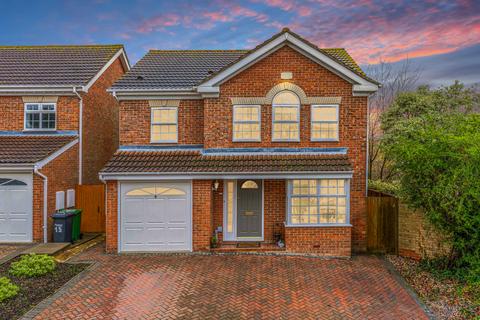 4 bedroom detached house for sale, Tilekiln Close, Goffs Oak EN7