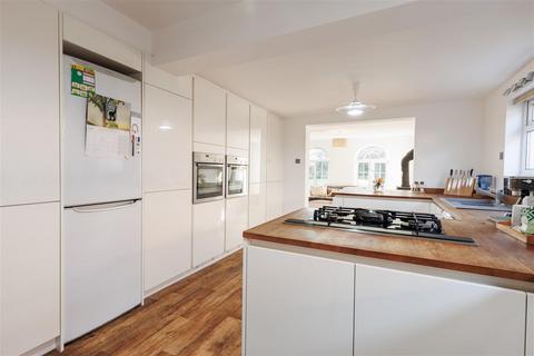 42 Bower Hill, Epping, CM16 7AL