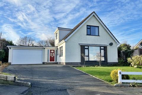 3 bedroom bungalow for sale, 6 Cooil Farrane, Saddlestone, Douglas, IM2 1NX