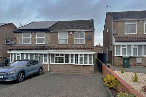 3 bedroom semi-detached house to rent, Keanscott Drive, Oldbury, B68