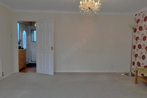 3 bedroom semi-detached house to rent, Keanscott Drive, Oldbury, B68