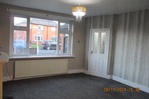 3 bedroom semi-detached house for sale, Pilkington Road, Kearsley BL4