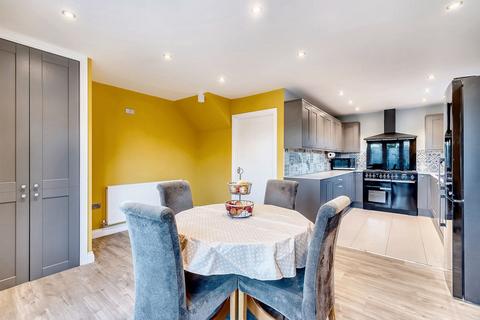 17 Alder Close, Penyffordd, Chester, CH4 0AJ