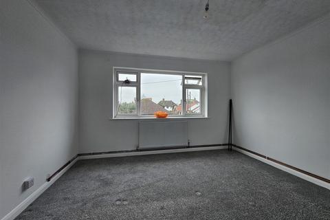 1 bedroom flat to rent, 20 Kent Road, Littlehampton, BN17 6LQ