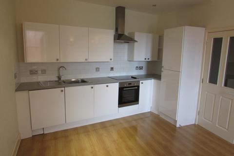 2 bedroom apartment to rent, George Street, Banbury OX16