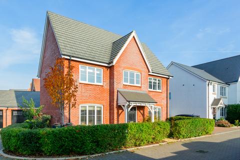 4 bedroom house for sale, Greenfinch Close, Hunts Grove, Hardwicke, Gloucester, GL2 4DQ