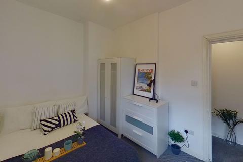 undefined, Flat 7, 122 Foxhall Road, Forest Fields, Nottingham, NG7 6LH